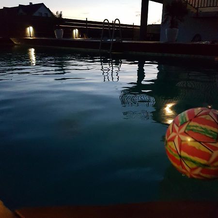 Apartamenty U Wioli I Marcina Leba Exteriér fotografie